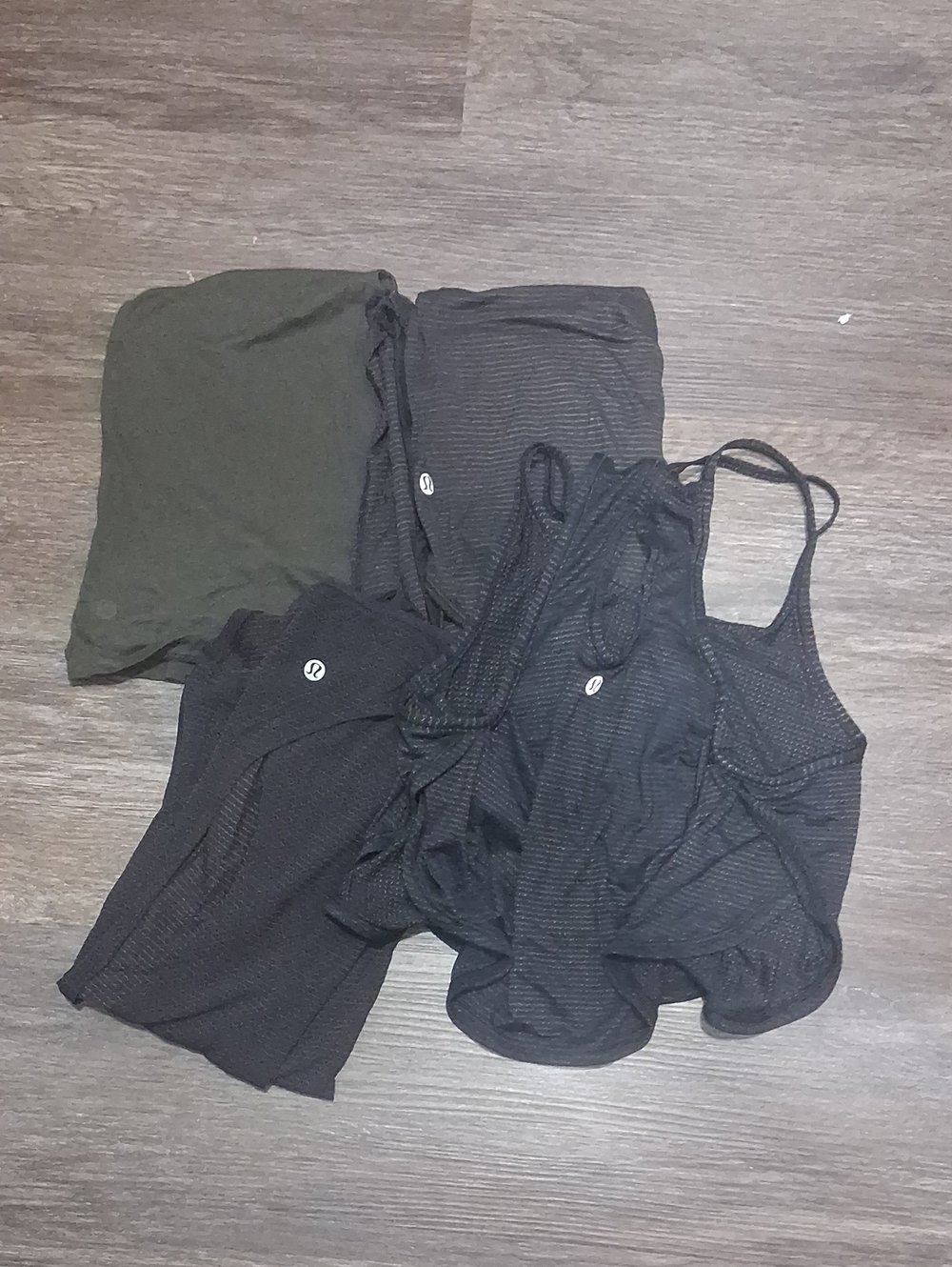 lululemon athletica Black Strappy Mesh Camisole Tank Size 2